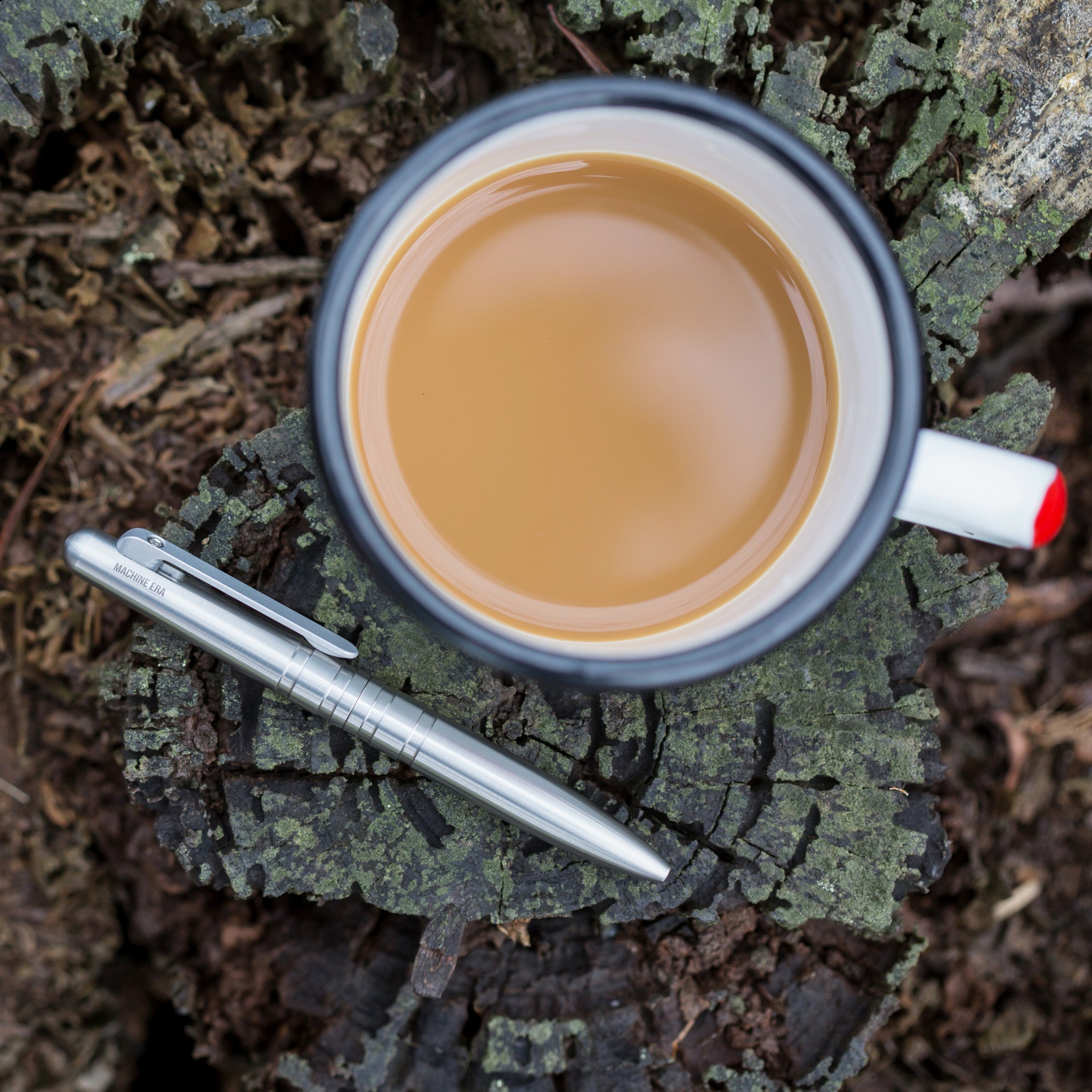7 Essential Pieces of Every Day Carry for Fall Adventures